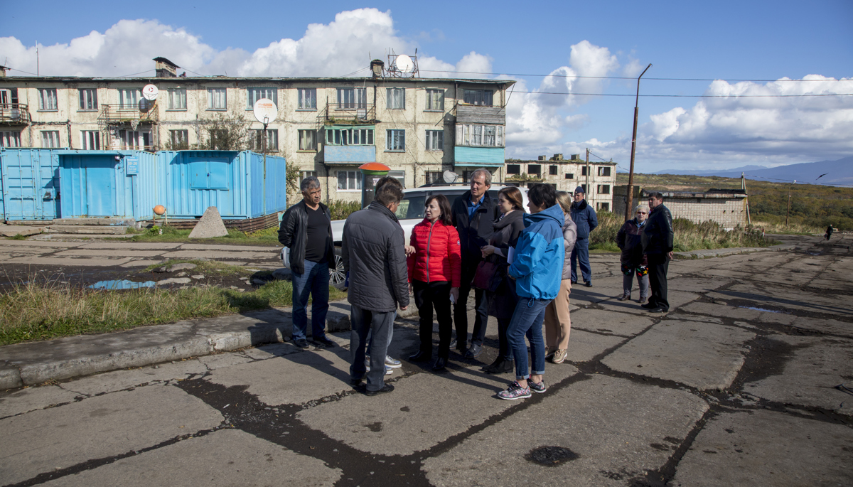 Новости сахалин курилы. Сахалин остров Итуруп военный городок. Сахалинская область Курильский район село горное. Село горное Итуруп. Село горное Итуруп воинская.