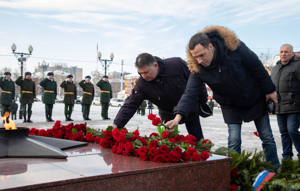 Вечный огонь Южно Сахалинск