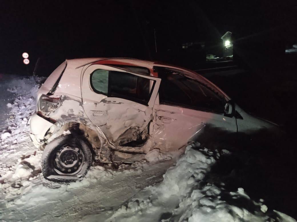 Автомобиль оказался в кювете по дороге на Холмск | 17.12.2023 |  Южно-Сахалинск - БезФормата