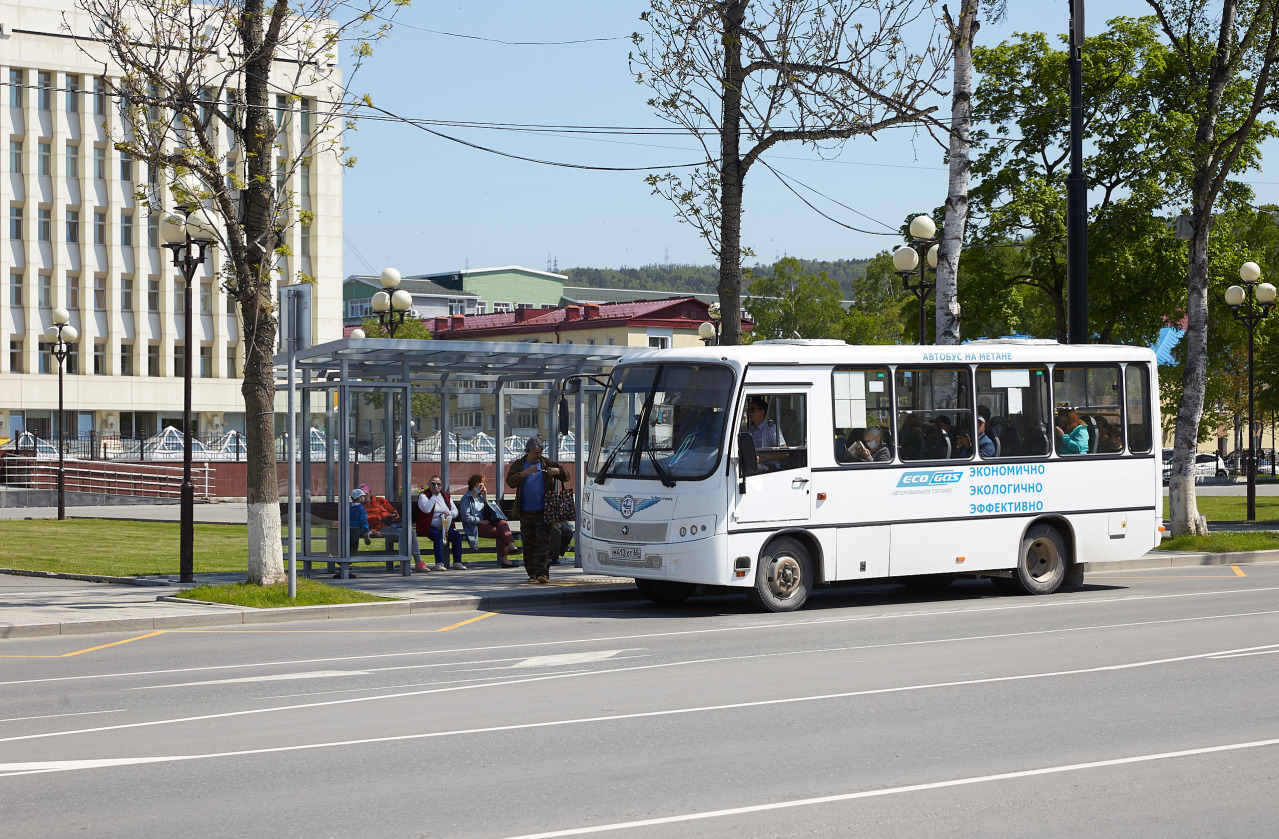 Остановки автобусов южно сахалинск. Южно-Сахалинский автобус. Автобусы Южно-Сахалинск. Автобус 81 Южно-Сахалинск.