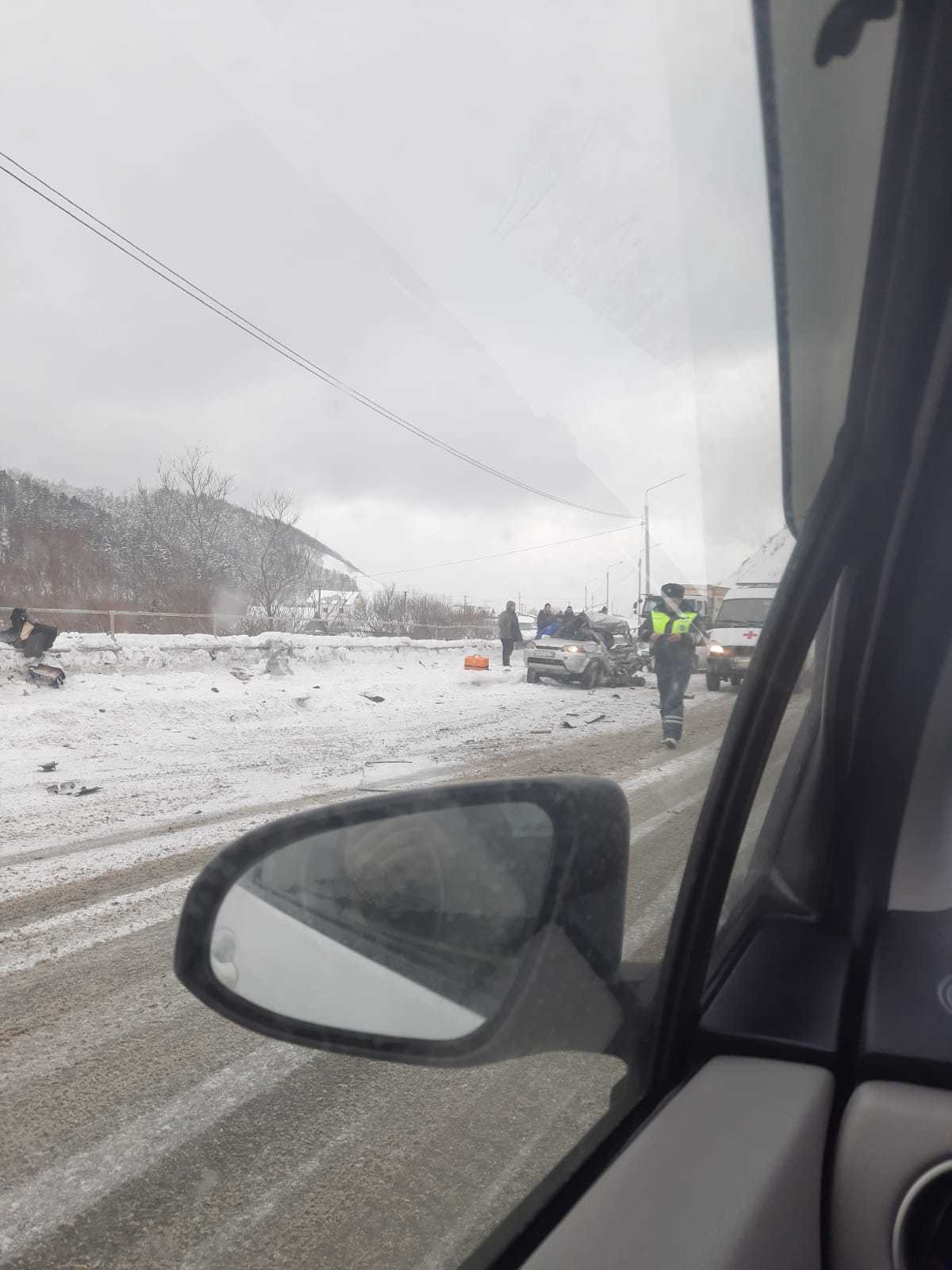 Водитель и пассажирка скончались при страшном ДТП на въезде в Невельск |  31.01.2022 | Южно-Сахалинск - БезФормата