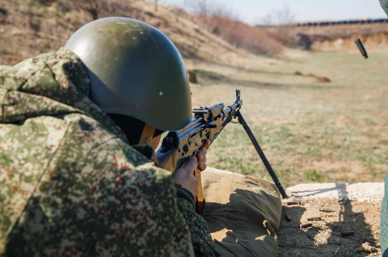 Подготовка военнослужащих. Военные стрельбы. Учебные стрельбы. Боевая подготовка военнослужащих. Вс РФ стрельбы.