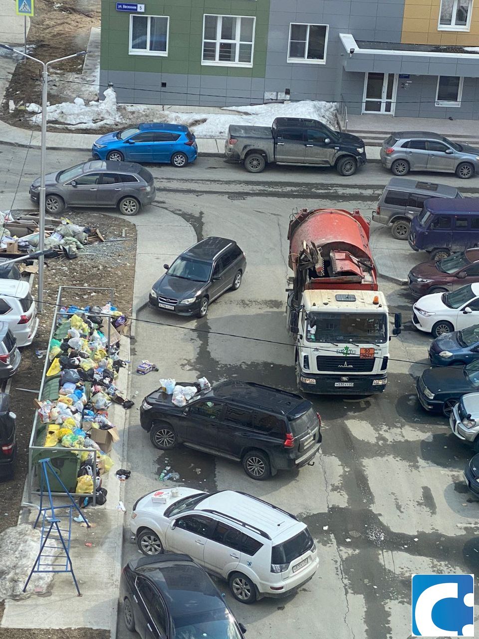 УК «Зеленая планета» оставит мусорные баки на новом месте | 05.04.2024 |  Южно-Сахалинск - БезФормата