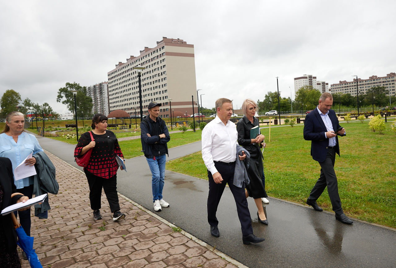 В Южно-Сахалинске жюри оценило работы профессионалов в рамках конкурса  «Цветущий Южный» | 06.09.2022 | Южно-Сахалинск - БезФормата