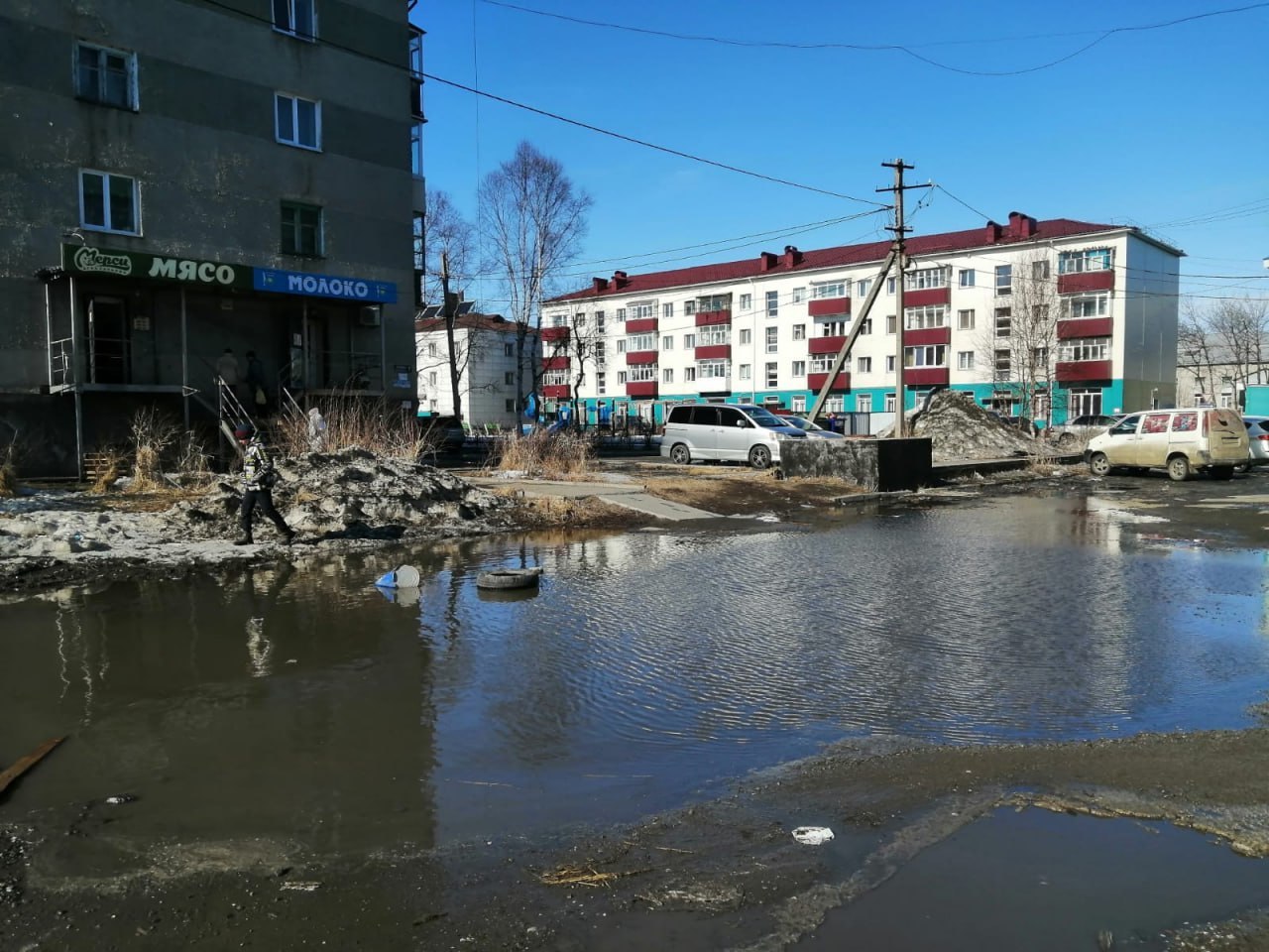 На Сахалине Поронайск тонет в потоках воды и слякоти | 28.03.2024 |  Южно-Сахалинск - БезФормата