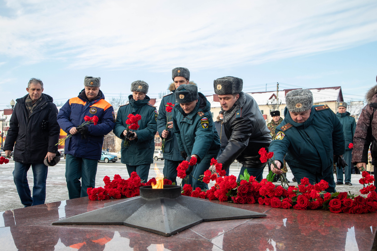 Вечный огонь Южно Сахалинск